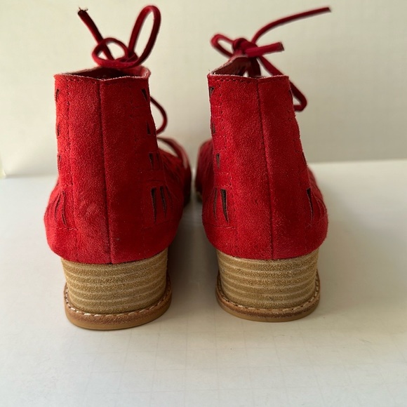 Jeffrey Campbell Rodillo Red Suede Low Wedge Sandals - Picture 4 of 9